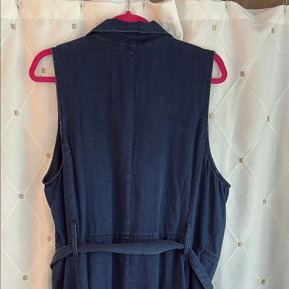 BANANA REPUBLIC Sleeveless lightweight Denim/lyocell Button-Up dress. - Picture 5 of 7